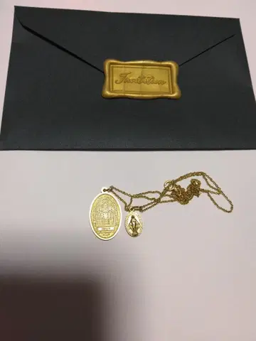 아리무라 류타로 Op. + 메달 목걸이 (골드)