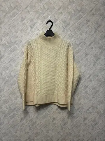 새상품급 유나이티드 애로우즈 케이블 짜임 터틀넥 울 니트 스웨터 L