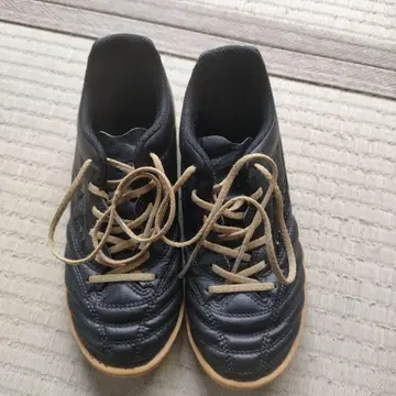 미즈노 풋살화 21.5cm