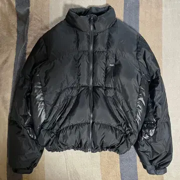 [ HUF ] EXPEDITION DOWN JACKET 하프 다운 자켓