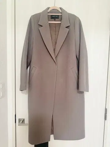 [ INDIVI ] 모카 브라운 체스터 코트 [ 새상품급 ]