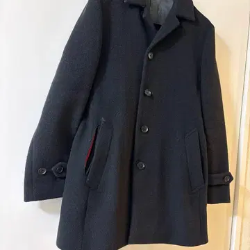 수트 스퀘어, 블랙 체스터 코트, 비즈니스