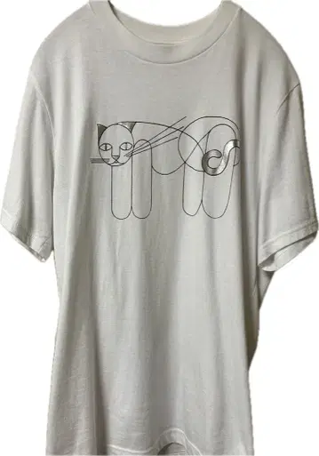 미나 페르호넨 반팔 T셔츠 고양이