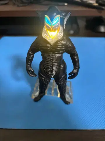 메피라스 외계인 궁극의 루미너스