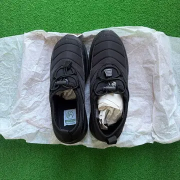 블랙 아웃도어 신발 슬립온 타입