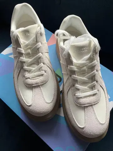 통굽 독일 스니커즈 25.0cm