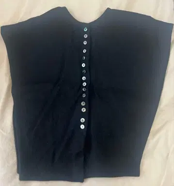 여러 개의 버튼 탈부착 카라