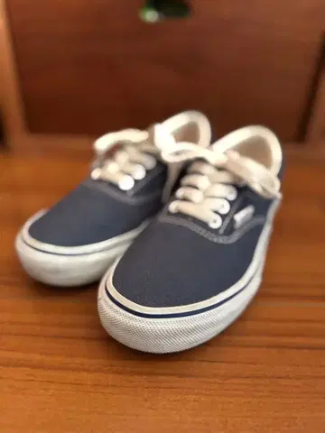 새상품급 VANS 여성용 OFF THE WALL
