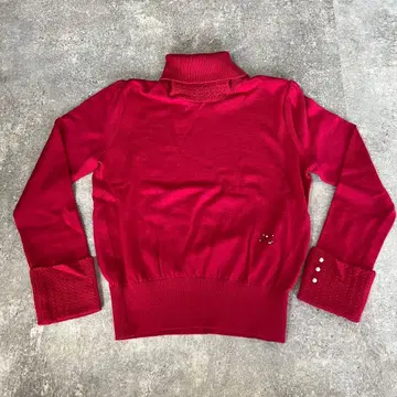 컨디션 최상 Rene 펄 장식 터틀넥 니트