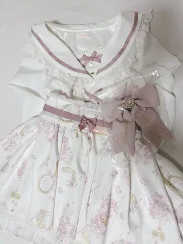 LIZLISA 리즈리사 주얼리 패턴 셋업 화이트