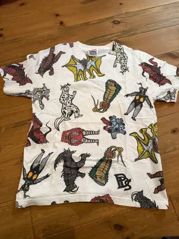 PUNK DRUNKERS 울트라맨 T셔츠