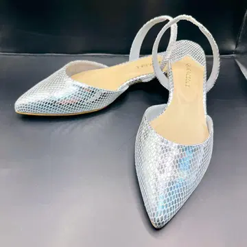 [ 무료배송 ] 슬링백 펌프스 실버