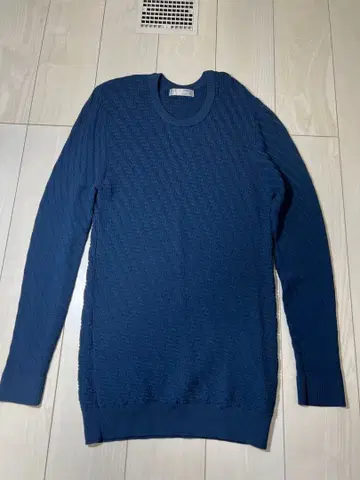 네이비 편직 무늬 니트 스웨터 L 사이즈