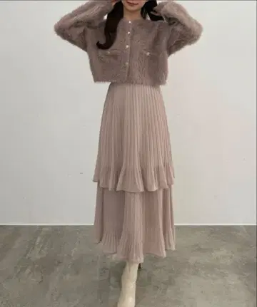 cenea 골드 버튼 샤기 니트 가디건 + 플리츠 스커트 set 핑크