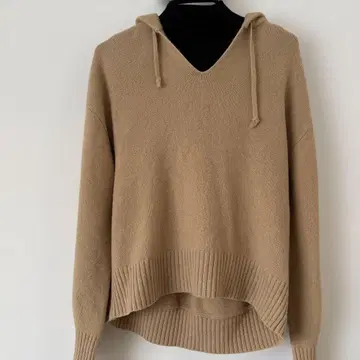 새상품급 스나이델 클리닝 완료 후드 부착 베이지 니트 스웨터