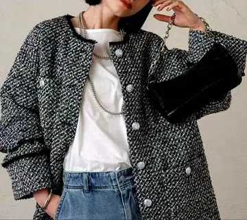 새상품급 Loungedress 트위드 노카라 자켓
