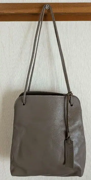 A.la Malva*아 라 말바 가죽 숄더백 그레이