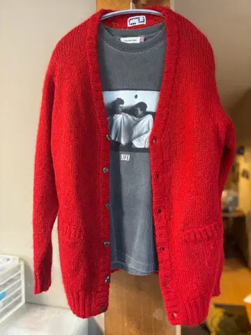 모헤어 혼방 레드 니트 가디건
