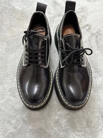 ZARA 블랙 플랫폼 신발 35