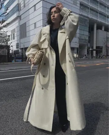 ameri 아이보리 오버 사이즈 롱 코트