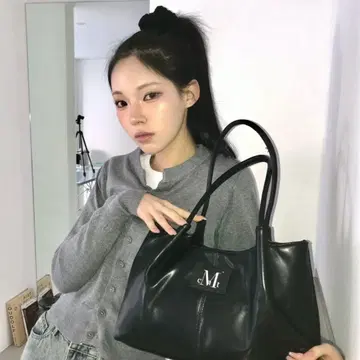 MUCENT EpeeMiddleStitchLeatherToteBag