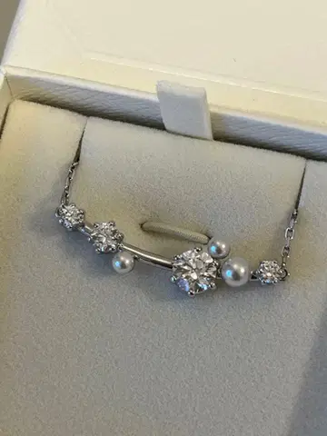 스와로브스키 엘레강트한 크리스탈 펄 목걸이