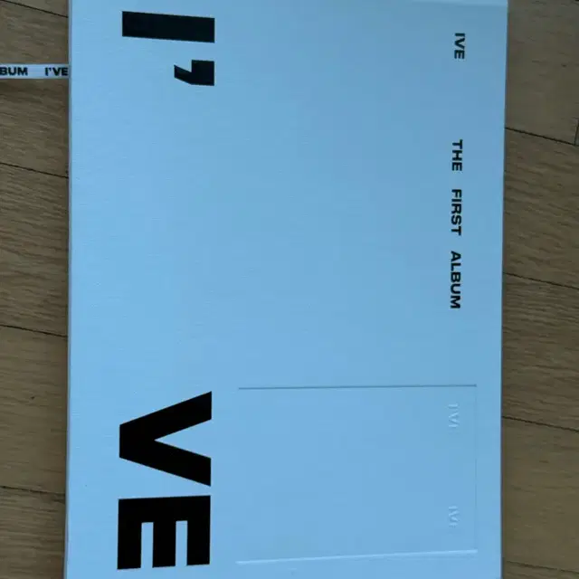 아이브 개봉 포토북 스페셜 앨범 판매