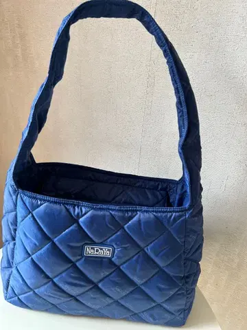 NaDaYa 네이비 퀼팅 숄더백