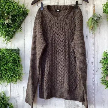 평평하게 놓았을 때 가슴 너비 54