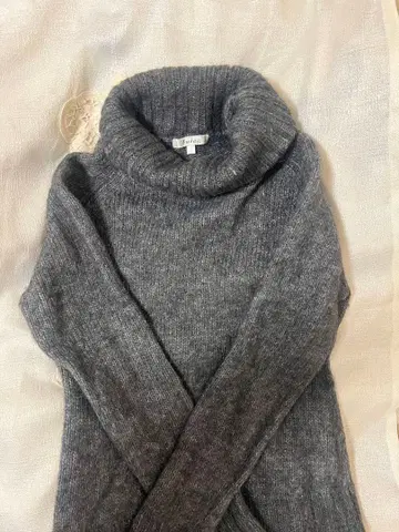 [ luiez ] 그레이 터틀넥 니트 스웨터