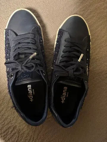 diana 네이비 라메 장식 스니커즈