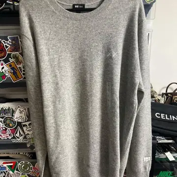 유니클로 x 카우스 캐시미어 100 크루넥 스웨터