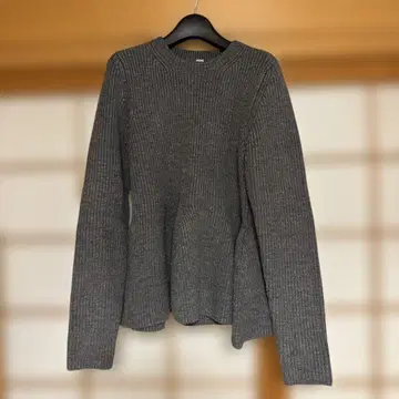 미라 오웬 긴팔 스웨터