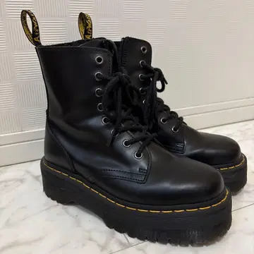 컨디션 최상! Dr. Martens 가죽 하이컷 숏부츠