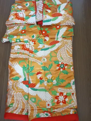 골드 컬러 닭과 꽃 자수 우치카케