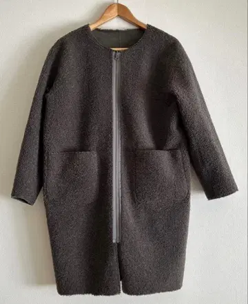 어반 리서치 페이크 무스탕과 보아 리버서블 코트