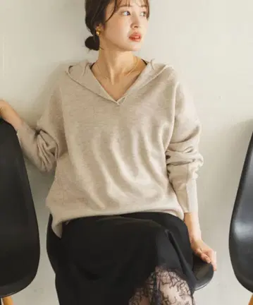 NOBLE 접결 턱 편직 후드 풀오버