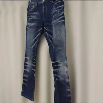 데미지 가공 다크 블루 데님 팬츠