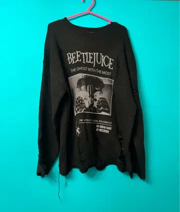 비틀쥬스 니트 스웨터 데미지 XL 우먼 미사용