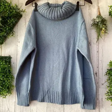 평평하게 놓았을 때 가슴 너비 52