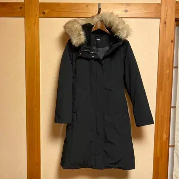 퍼 블랙 다운 자켓 코트