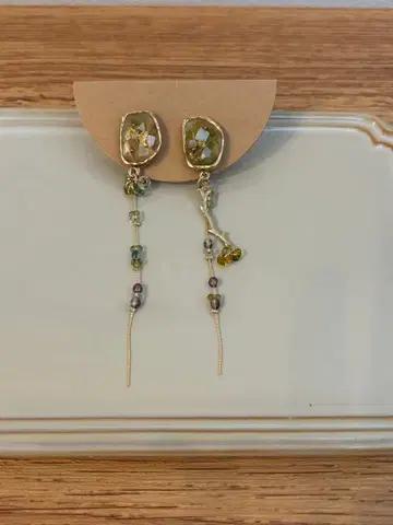 핸드메이드 레진 x 비즈 귀찌