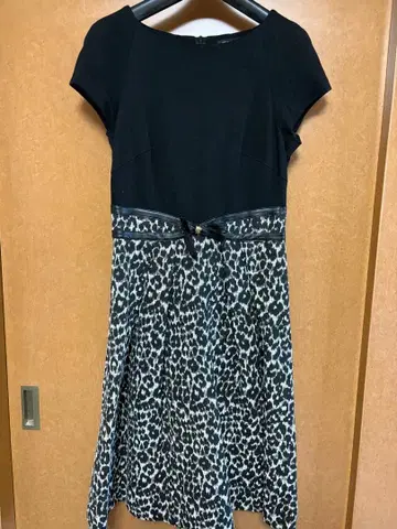 스트로베리 필즈 반팔 레오파드 무늬 원피스 사이즈 2 M