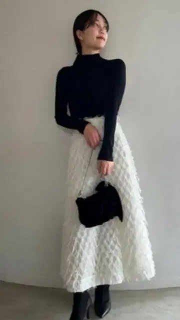 스나이델 자카드 플레어 스커트