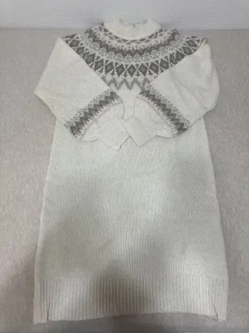 Couture Brooch 니트 원피스 사이즈 36