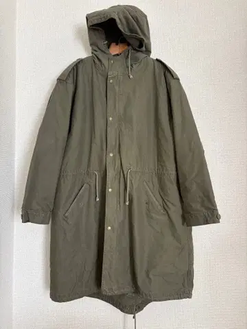 올리브색 롱 모즈 코트 밀리터리 코트