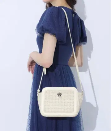 패딩 프레임 트위드 숄더