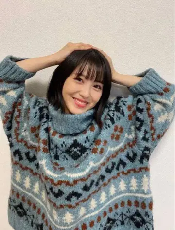 ZARA 터틀넥 스웨터 오버 사이즈