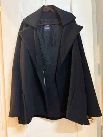 MOSSER DROPPED SHOULDER COAT