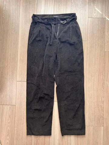 A.P.C. 코듀로이 팬츠